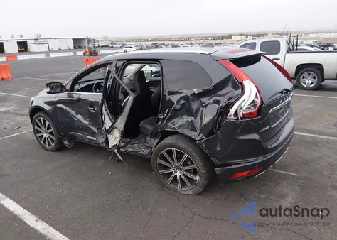 2016 Volvo Xc60 T6 Drive-E Platinum z USA, uszkodzony, nr VIN YV449MDM1G2867852